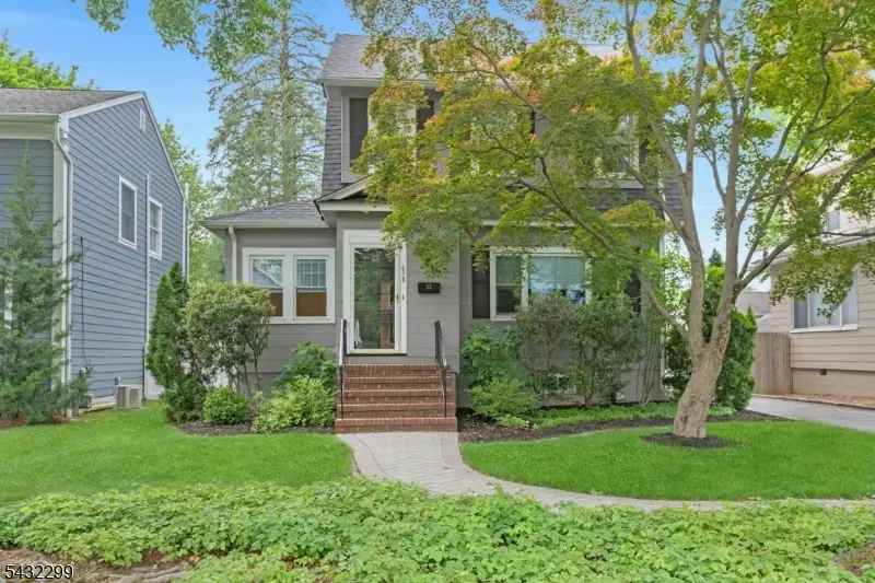 438 Warren St, Scotch Plains, NJ 07076 - #1