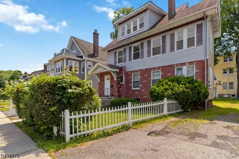 102 Lincoln St, Montclair, NJ 07042 - #1