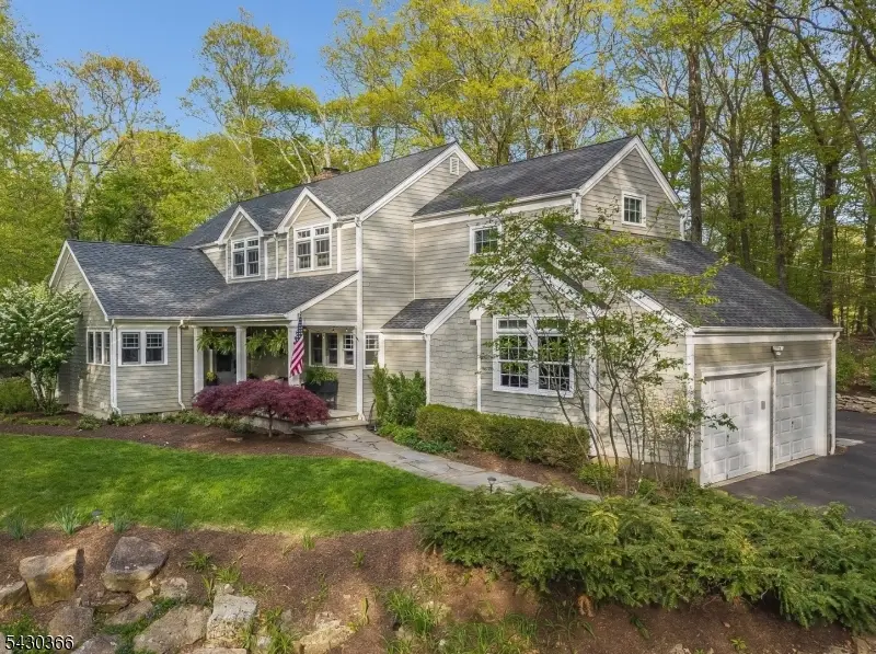 612 Woodglen Rd, Lebanon, NJ 08826 - #2