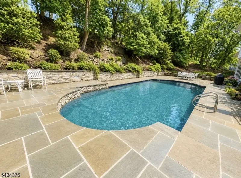 151 Kingwood Dr, Great Notch, NJ 07424 - #2