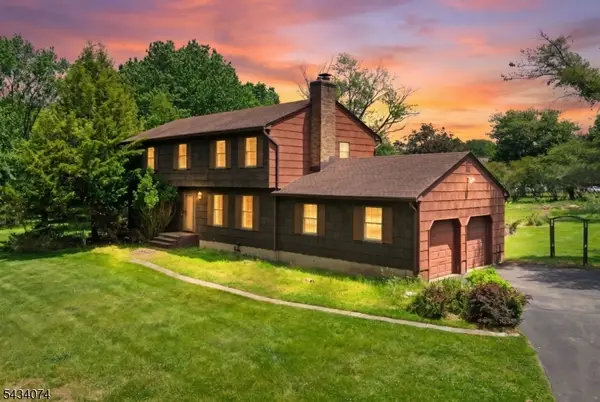 42 Higginsville Rd, Readington Twp., NJ 08853