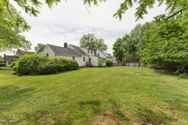 11 Kempshall Ter, Fanwood, NJ 07023 - #3