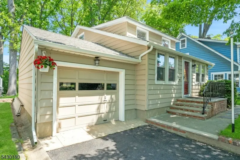 56 Highwood Rd, Rainbow Lakes, NJ 07834 - #2