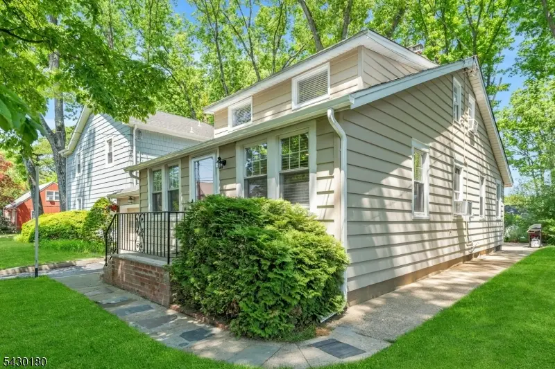 56 Highwood Rd, Rainbow Lakes, NJ 07834 - #3