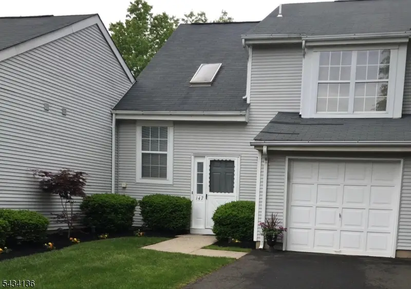 147 Picadilly Pl, Franklin, NJ 08873 - #1