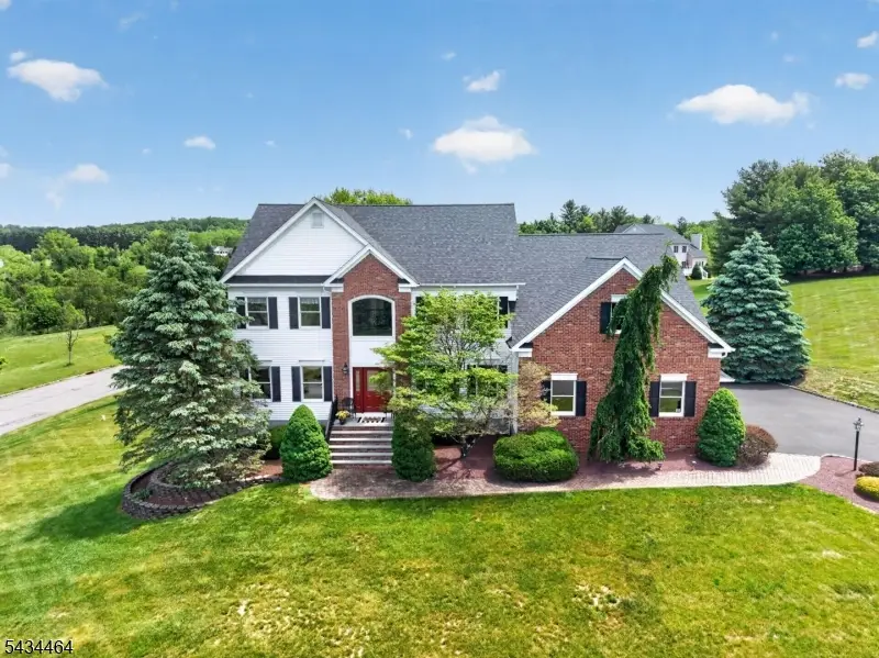 1 Trubek Farm Rd, Clinton, NJ 08801 - #1