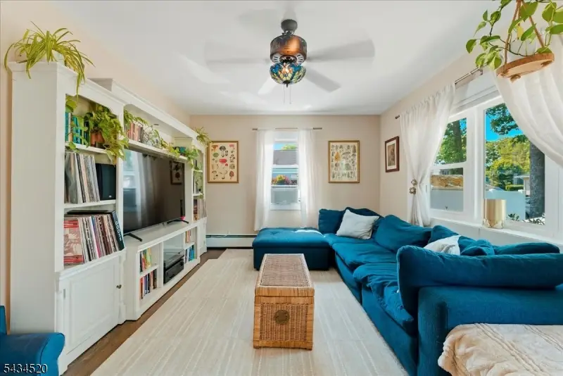 366 Maplewood Ave, Kenilworth, NJ 07033 - #3