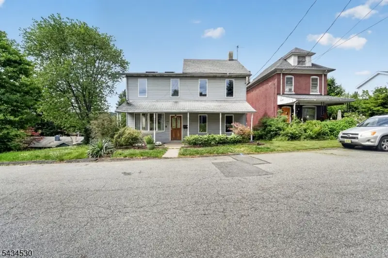 139 N Prospect St, Delaware Park, NJ 08865 - #2