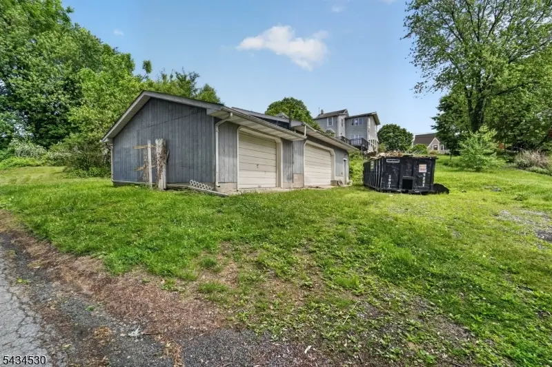 139 N Prospect St, Delaware Park, NJ 08865 - #3
