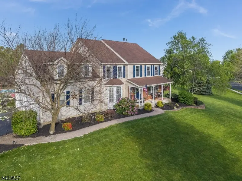 15 Foxwood Ln, Lopatcong, NJ 08865 - #2