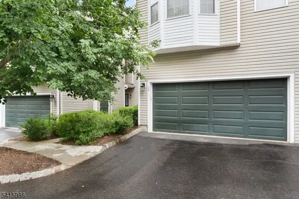 29 Heatherwood Lane, Bedminster Twp., NJ 07921
