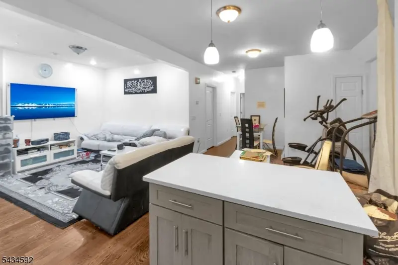 87 N 19th St, East Orange, NJ 07017 - #3