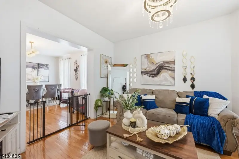 401 E 19th St, Paterson, NJ 07524 - #3