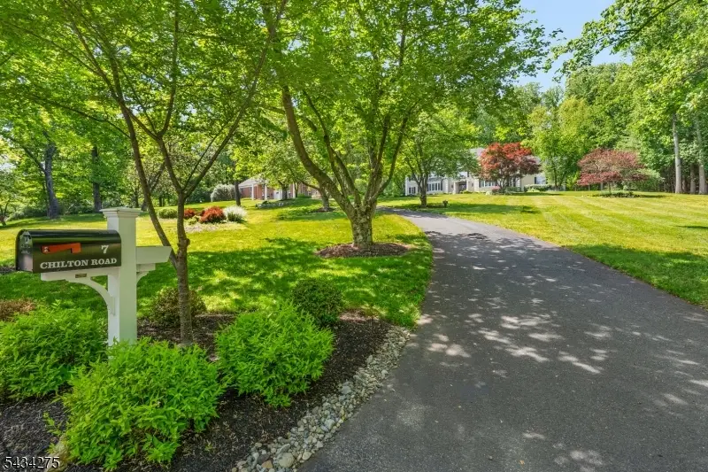 7 Chilton Rd, Chester, NJ 07930 - #2