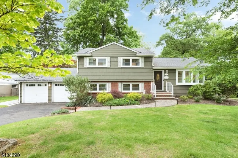 73 Seminole Ave, Wayne, NJ 07470 - #1