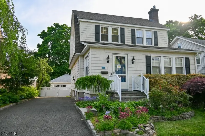12 Van Dyke Pl, Summit, NJ 07901 - #2