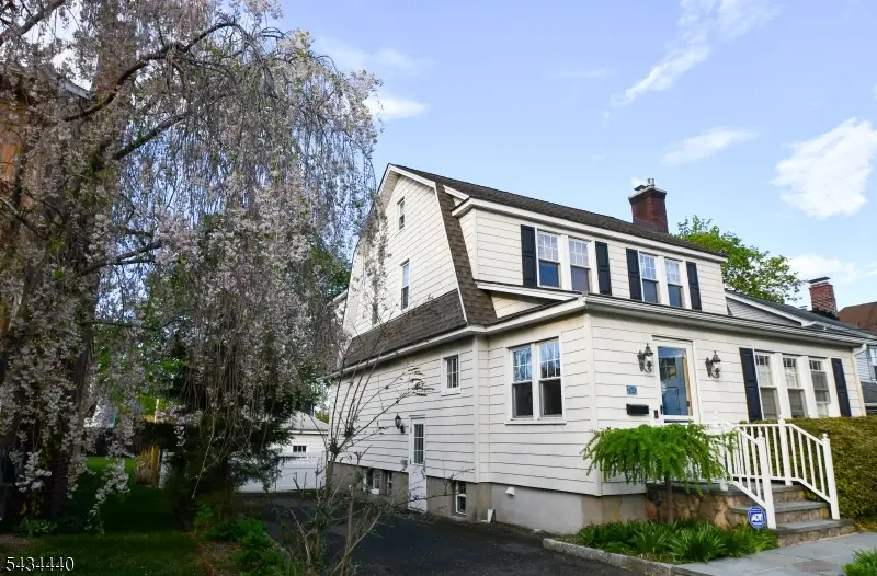 12 Van Dyke Pl, Summit, NJ 07901 - #3