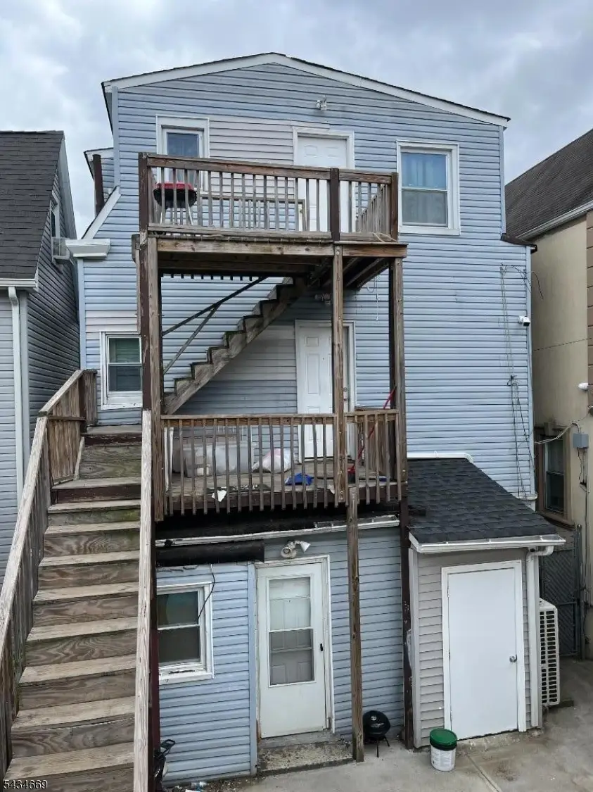 86 Oraton St, Newark, NJ 07104 - #2