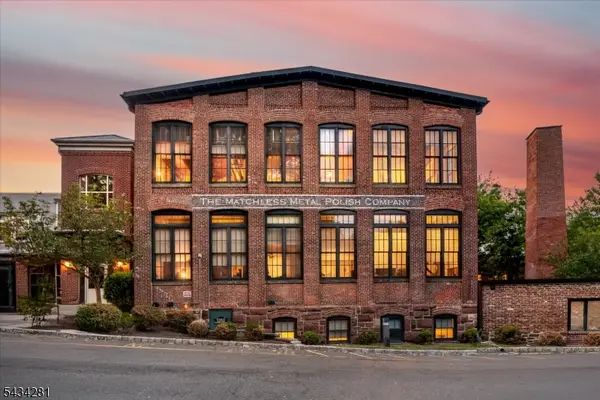 25 Clark Street #205, Glen Ridge Boro Twp., NJ 07028