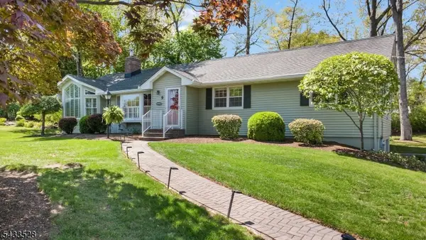 9 Cross Rd, Hanover Twp., NJ 07950