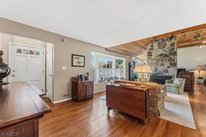 9 Cross Rd, Hanover, NJ 07950 - #3