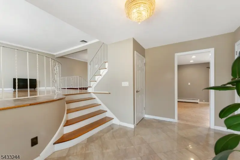 884 Peach Tree Rd, Union, NJ 07083 - #3