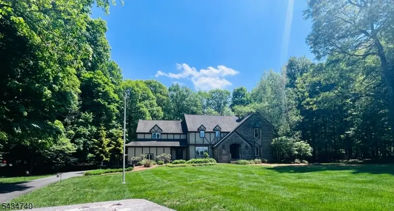 23 Andrea Ct, Sparta, NJ 07871 - #2