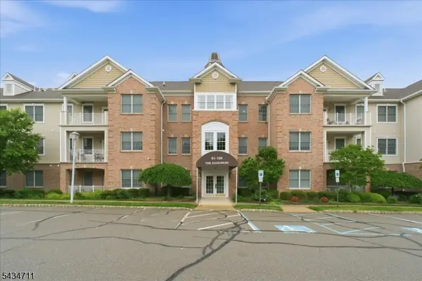 104 Ridgeview Ln, Mount Arlington Boro, NJ 07856