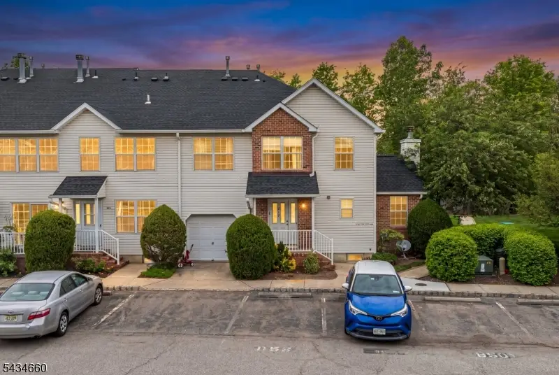217 Vasser Dr, Piscataway, NJ 08854 - #2
