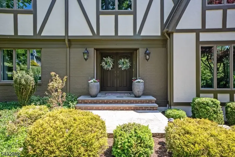 16 Farm Road, Chester, NJ 07930 - #3