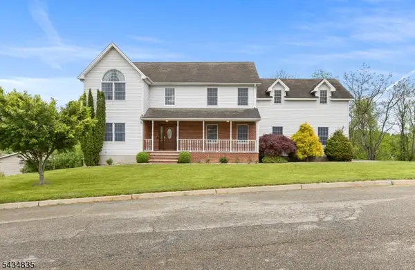14 Lakeview Ter, Sussex Boro, NJ 07461