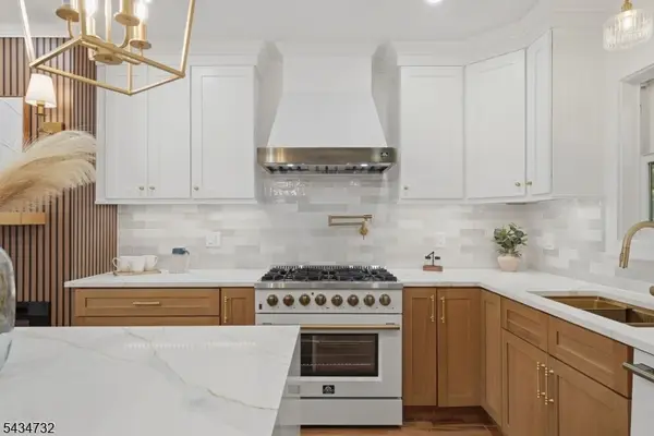 166 Lincoln St, Montclair Twp., NJ 07042