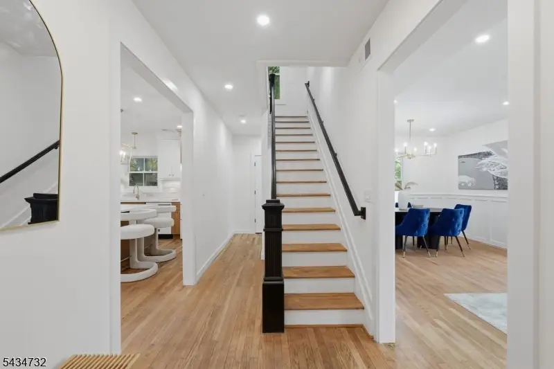 166 Lincoln St, Montclair, NJ 07042 - #2