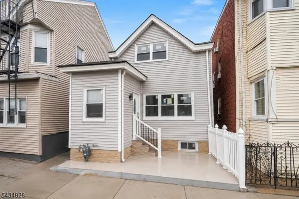 148 Martin St, Paterson City, NJ 07501