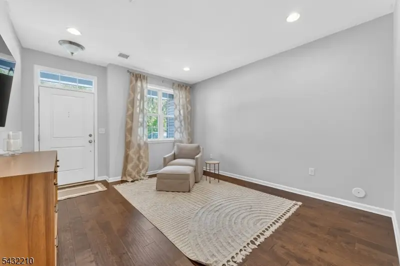 11 Cannon Dr, Pennington, NJ 08534 - #3