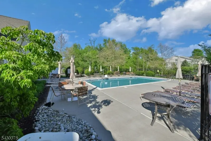 909 Brook Hollow Dr #909, Whippany, NJ 07981 - #3