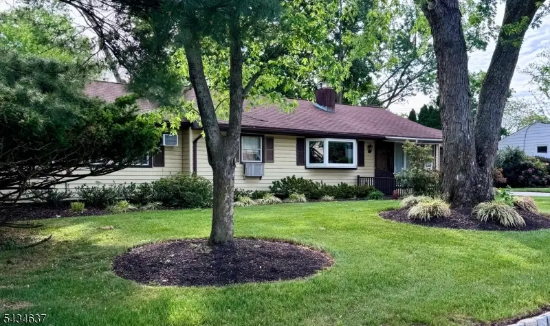 14 Berwick Way, Piscataway, NJ 08854 - #2