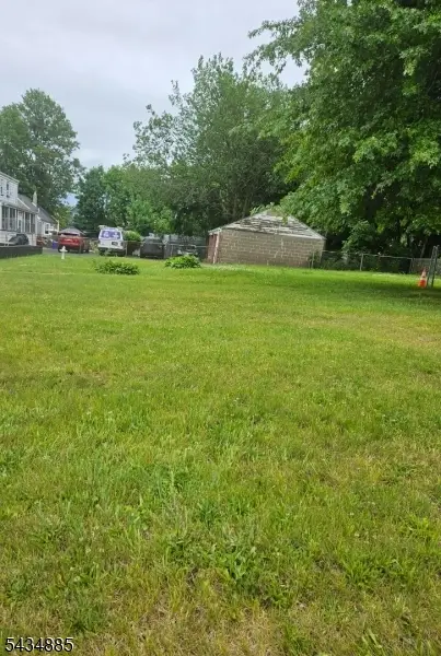 270 Lafayette St, Rahway, NJ 07065 - #2