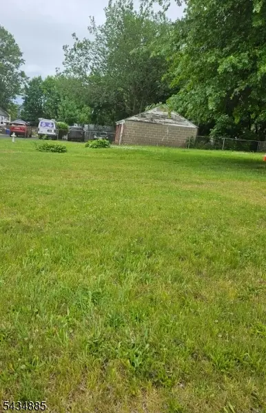 270 Lafayette St, Rahway, NJ 07065 - #3