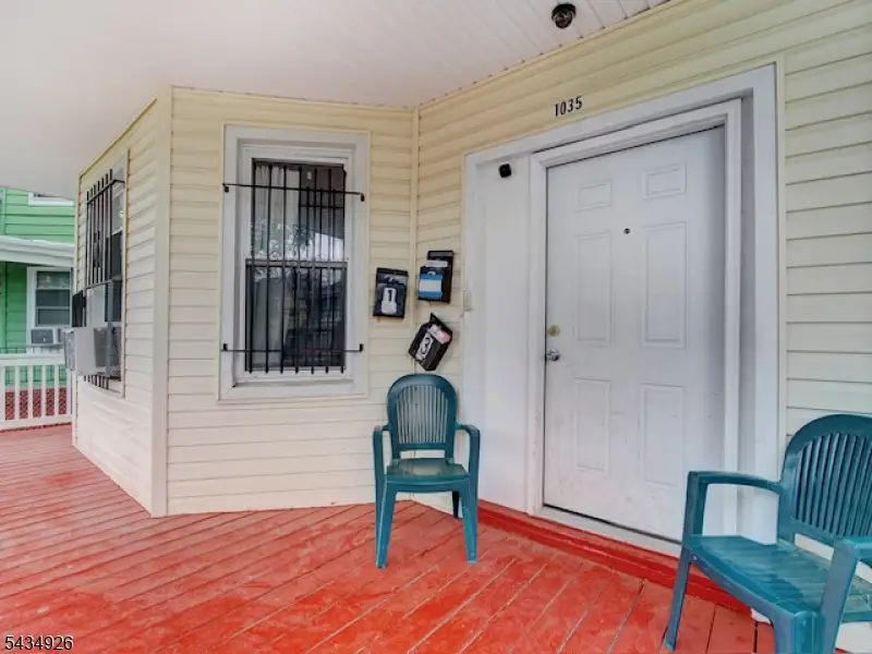 1035 Hunterdon St, Newark, NJ 07112 - #3