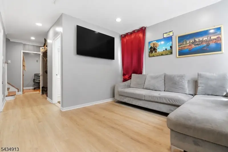 407 3rd Ave, Newark, NJ 07107 - #2