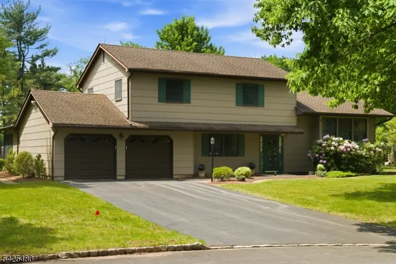 4 Gail Court, Hillsborough, NJ 08844 - #2