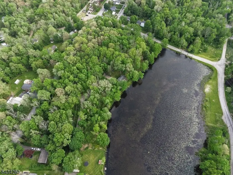 00 East Court, Crandon Lakes, NJ 07860 - #3