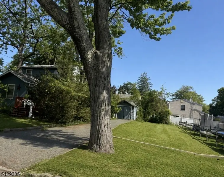 10 Tioga Ave, Lake Hiawatha, NJ 07054 - #1