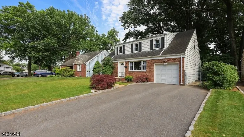405 Martin Rd, Union, NJ 07083 - #3