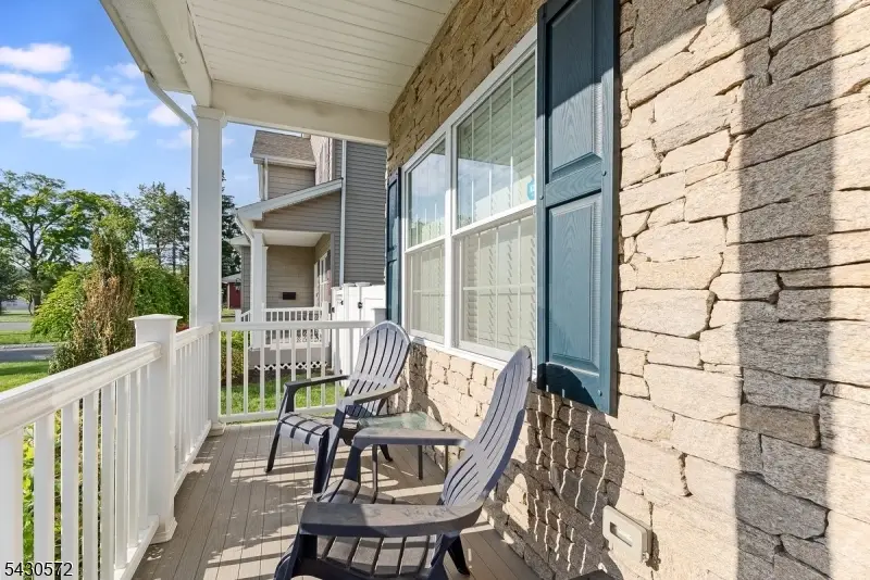 323 S Madison Ave, Dunellen, NJ 08812 - #3