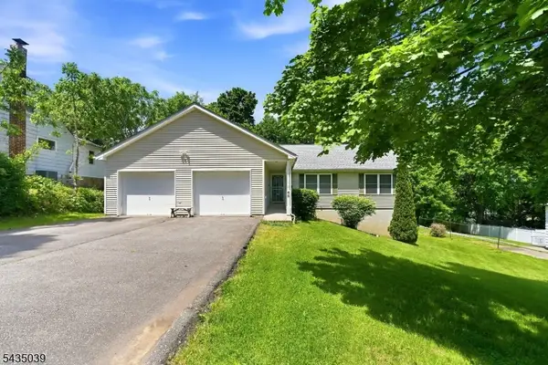 45 Kearney St, Dover Town, NJ 07801