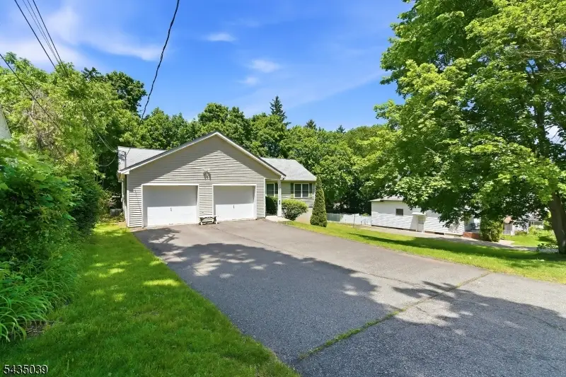 45 Kearney St, Dover, NJ 07801 - #2