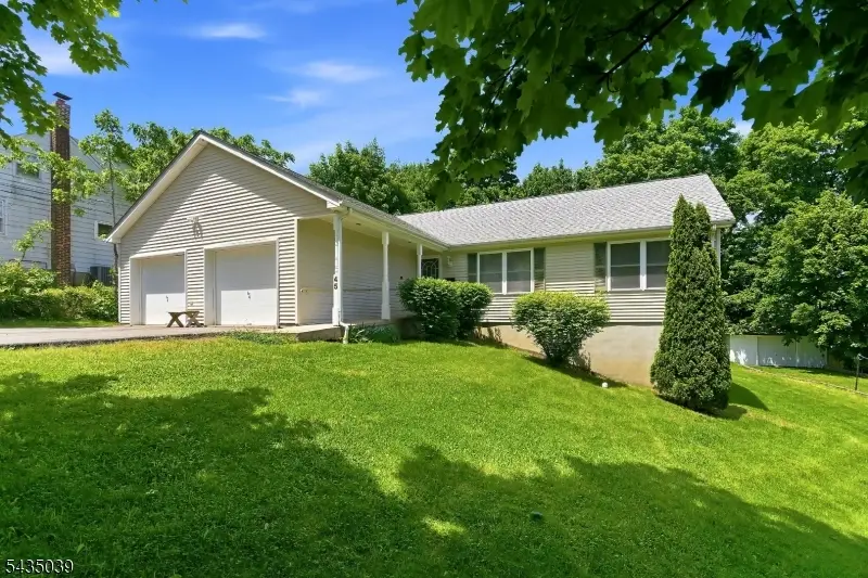 45 Kearney St, Dover, NJ 07801 - #3
