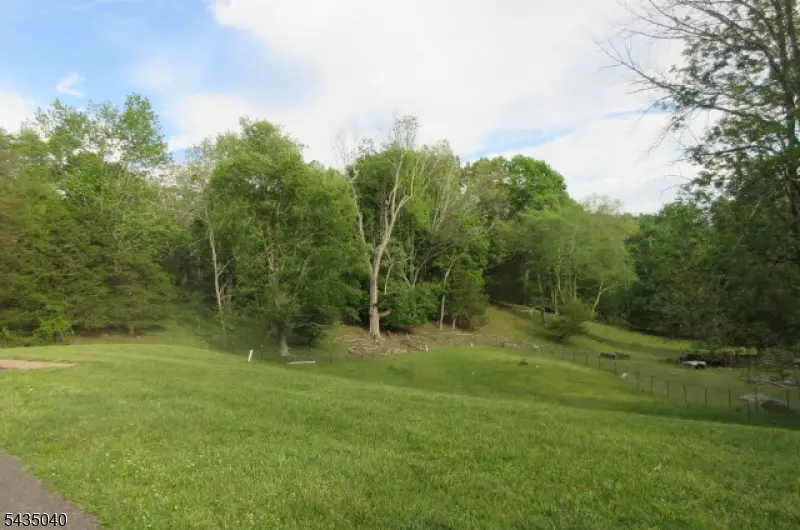 28 Beaver Run Rd, Lafayette, NJ 07848 - #3
